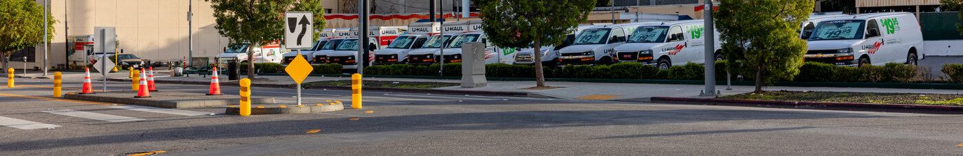 Fertiggestellte Verkehrsinsel auf dem Hollywood Boulevard