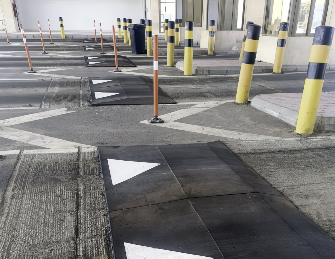 Installation des Geschwindigkeitsreglers am Flughafen King Abdulaziz