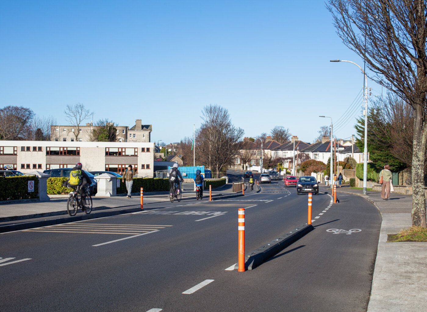 Carril bici protegido en Dundrum