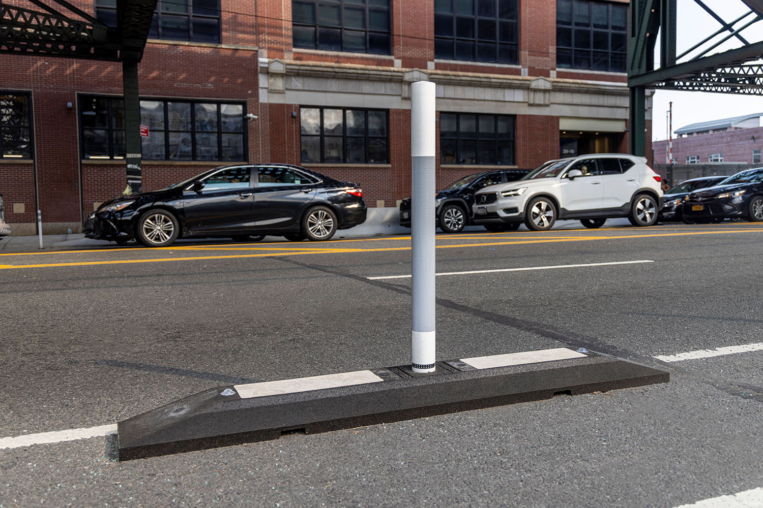 Narrow Cycle Lane Defenders installed on road